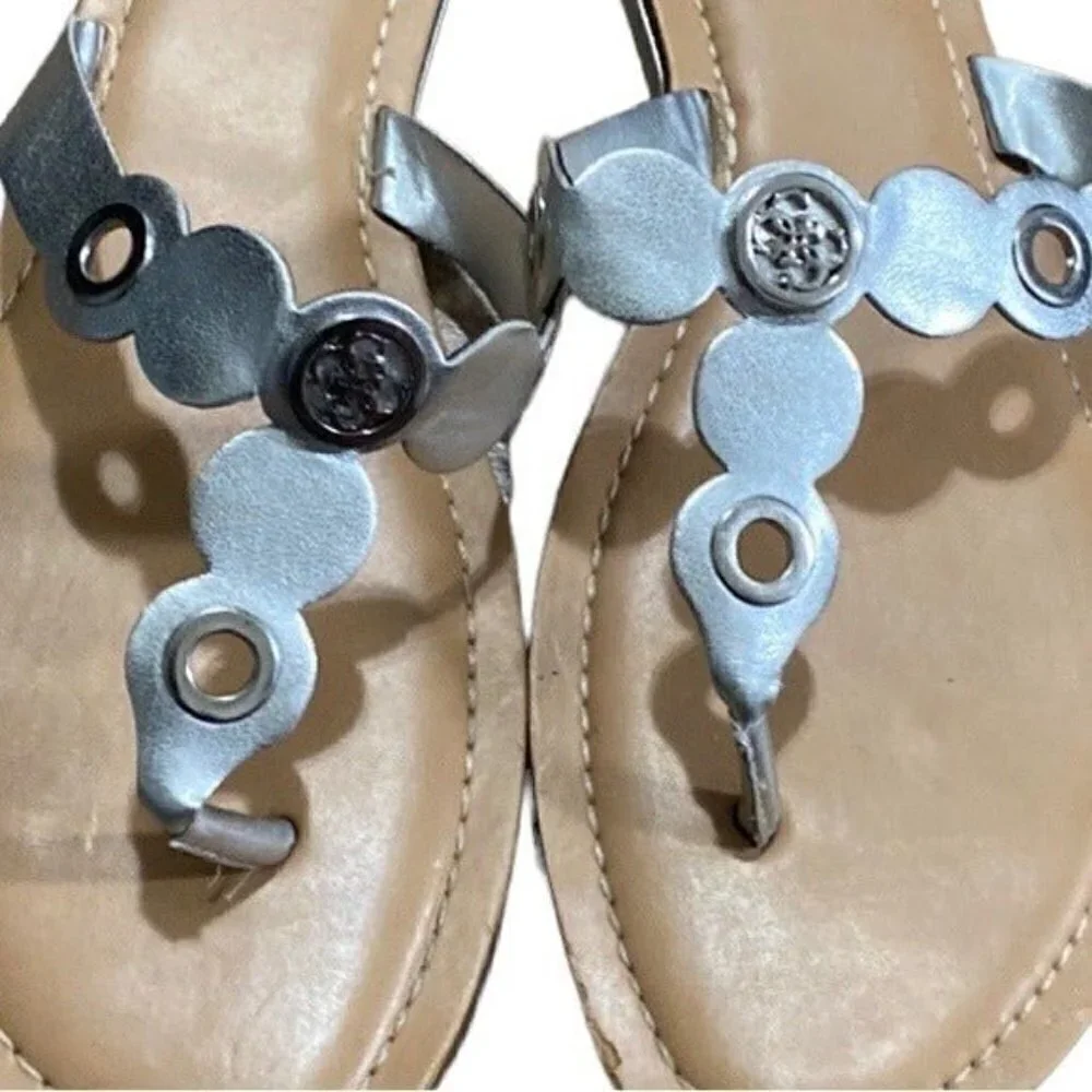 Guess Joyride sandals Scalloped Silver women 10M Beach Vacation Casual Cruise